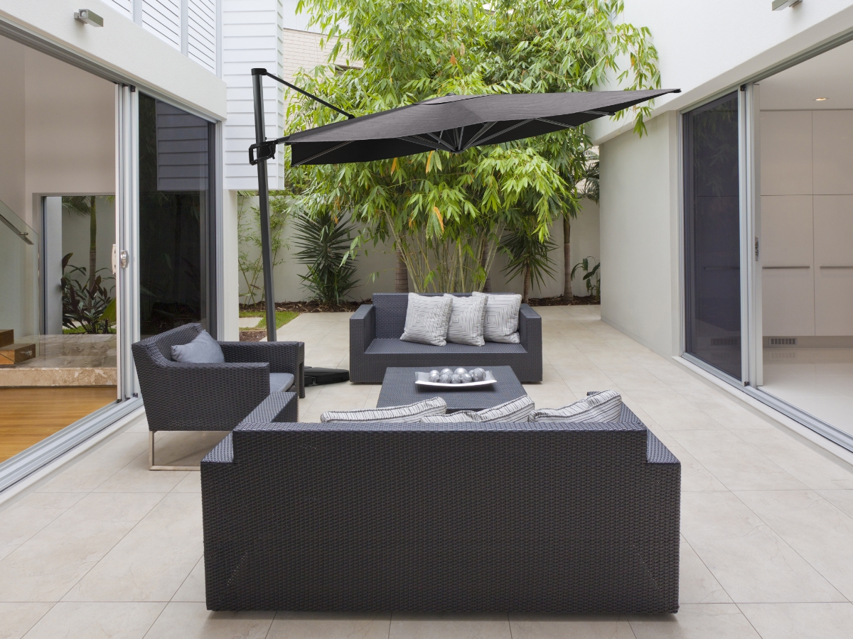 48 round patio table with umbrella hole UDPATIO 39